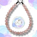 Christmas beaded dog collar from Pawsome Beads Boutique. Features a pink snowflake beads