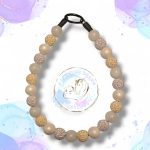 Beaded dog collar made from 20mm round acrylic beads in white and cream colours