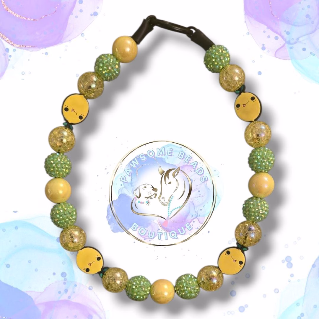 Beaded dog collar from Pawsome Beads Boutique made from 20mm acylic beads featuring lemon feature beads