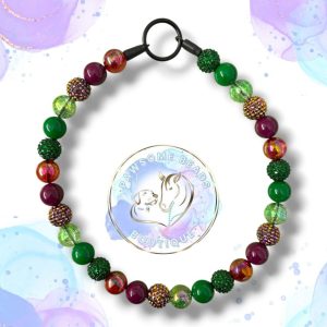 Christmas beaded dog collar from Pawsome Beads Boutique.